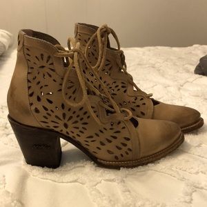 Miss macie leather booties
